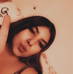 Meet your Posher, Esperanza